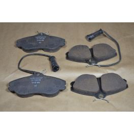 PLAQUETTES DE FREIN AV AUDI PLAQUETTES DE FREIN AV AUDI