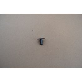 AGRAFE MAINTIEN MOQUETTE COFFRE AR PORSCHE BOXSTER / 911 AGRAFE MAINTIEN MOQUETTE COFFRE AR PORSCHE BOXSTER / 911