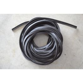JOINT SUPERIEUR DE COFFRE PEUGEOT 403 BERLINE