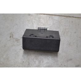 CENDRIER NOIR PEUGEOT 104 GLS 1984 / 88 CENDRIER NOIR PEUGEOT 104 GLS 1984 / 88